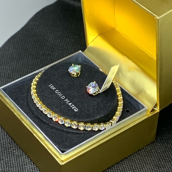 18k Gold Plated Bracelet and Stud Earrings… - Picture 4 of 8